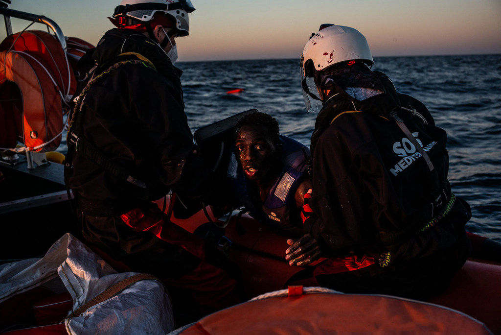 إنقاذ مهاجر في البحر الأبيض المتوسط (أرشيفية)